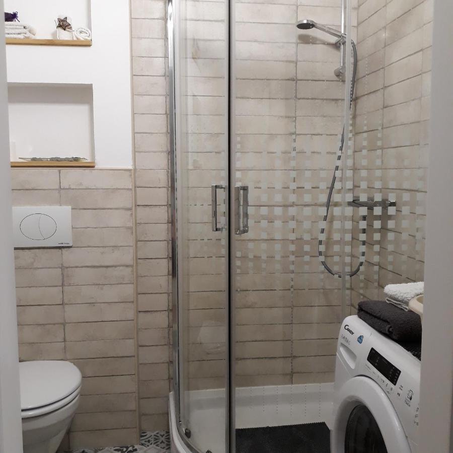 Studio Apartman "Nicole" 普拉 外观 照片